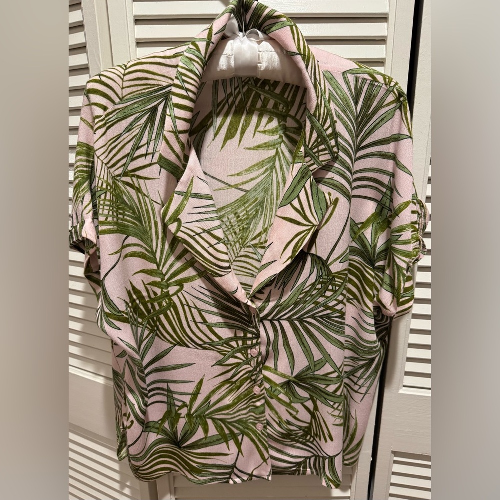 Lush Green Leaf Print Button-Down Shirt